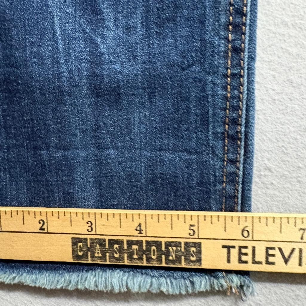 Seven7 Slim Jeans Womens Size 6 Blue Denim Frayed Raw Hem Stretch Mid Rise