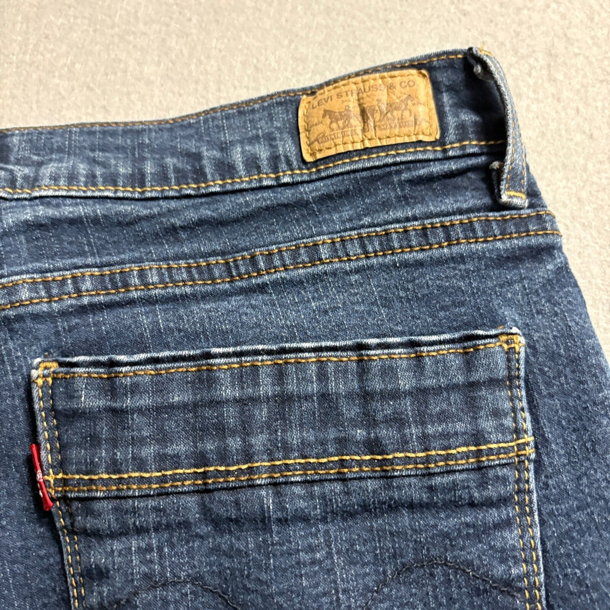 Levi's 512 Perfectly Slimming Denim Bermuda Shorts Womens Size 14 Blue Stretch