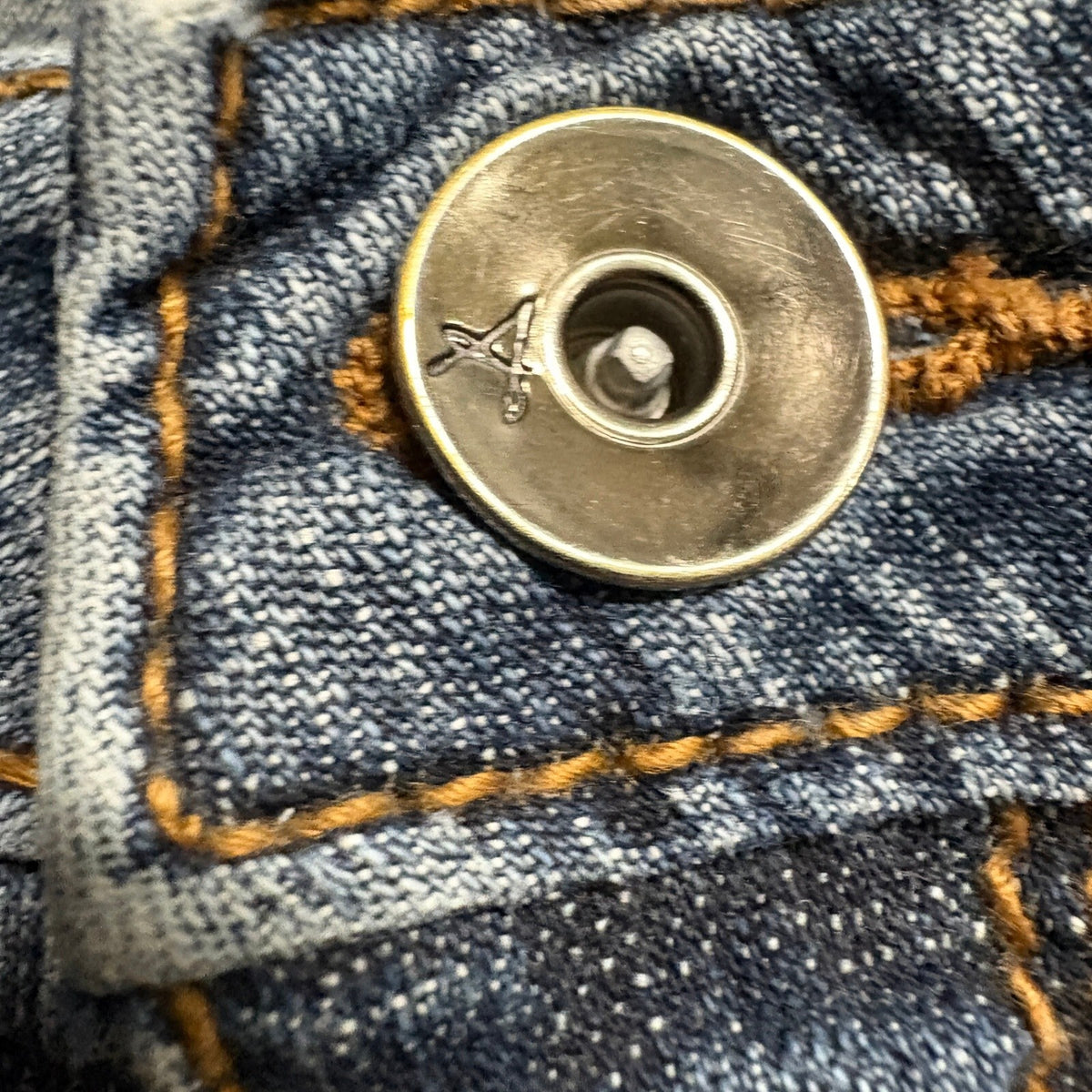 Aura From Wrangler Jeans Womens 16 AVG Blue Denim Straight Leg Embellished
