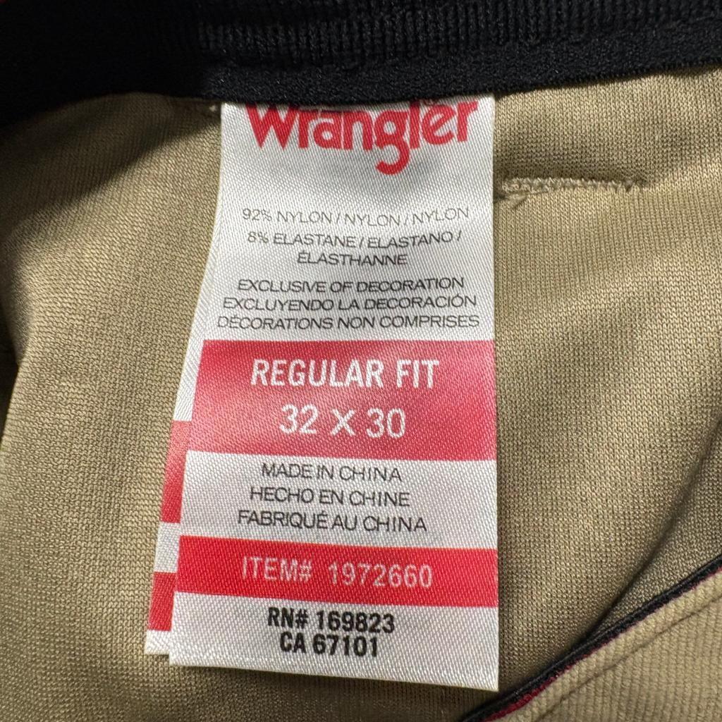 Wrangler Mens Regular Fit Cargo Pants 32x30 Tan Nylon Stretch Outdoor Hiking