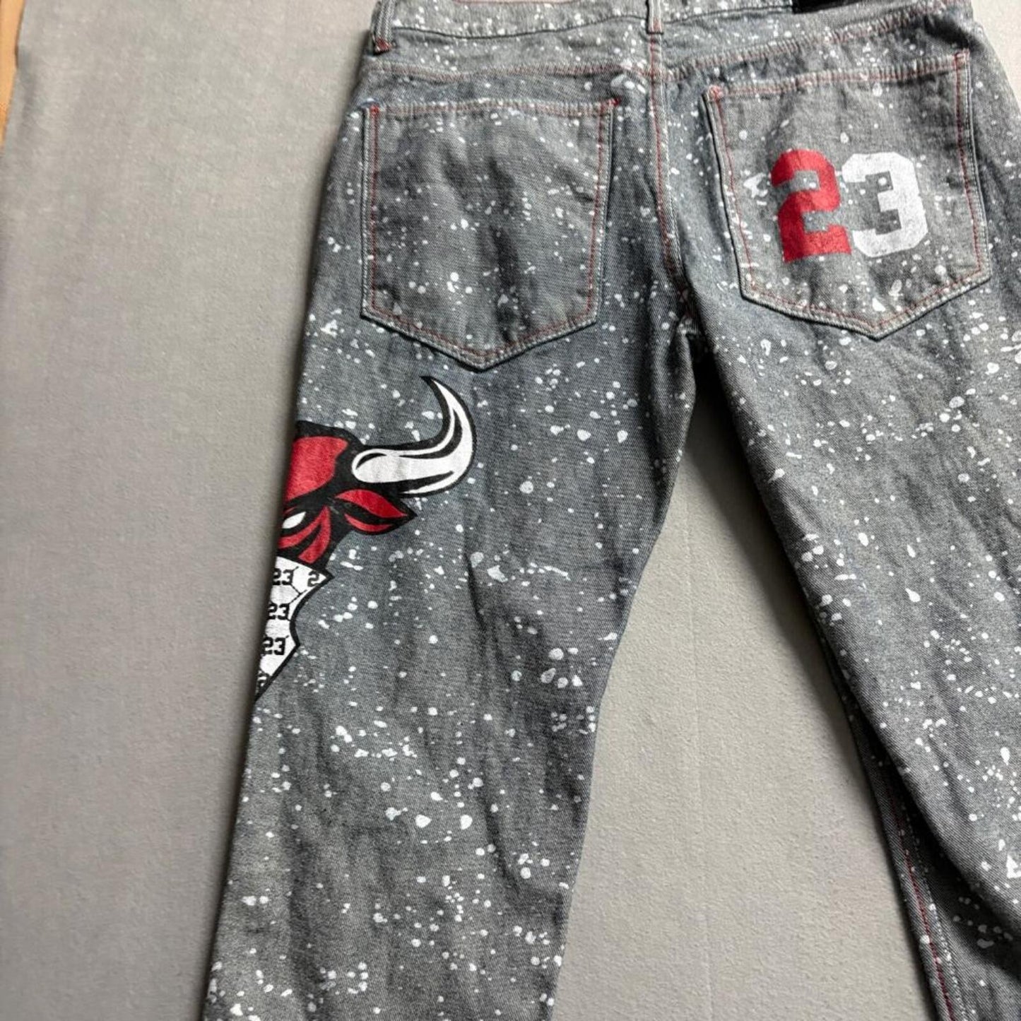 Diamond Stash Mens Jeans Size 40 Gray Acid Bleach Splatter Bull 23 Graphic Denim
