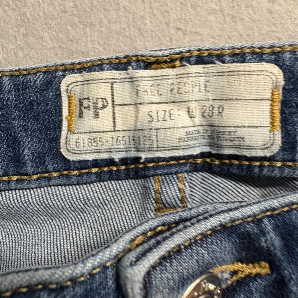 Free People Crop Flare Jeans Womens Size 28 Blue Denim Distressed Raw Hem