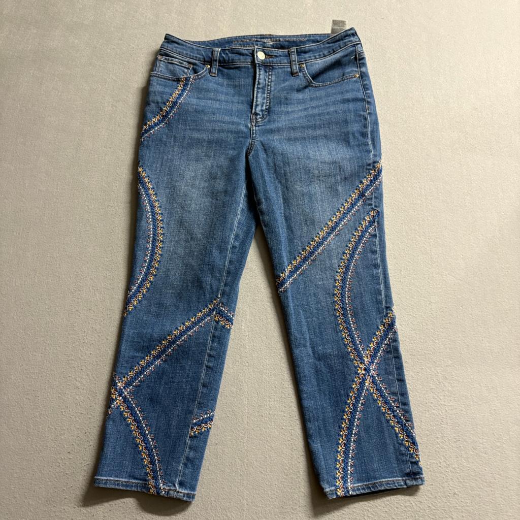 Chicos So Slimming Girlfriend Slim Leg Crop Jeans Embroidered Size 0.5 US 6 Blue