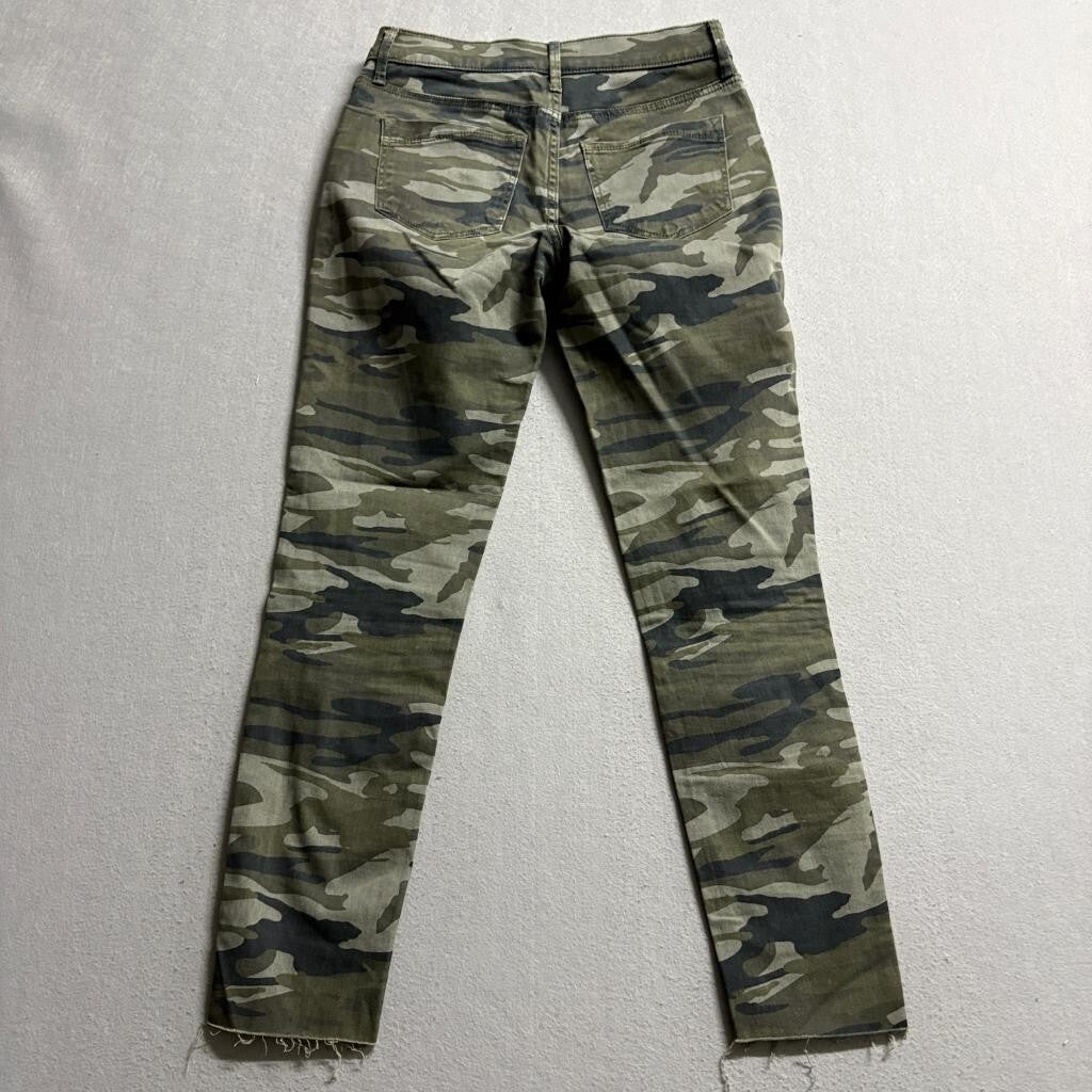 Express Jeans Womens 2 Green Camo Mid Rise Ankle Legging Raw Hem Stretch