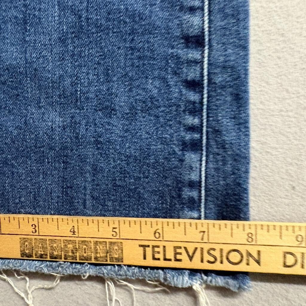 Madewell Mid-Rise Kick Out Jeans Womens 26P Blue Denim Raw Hem Stretch Crop