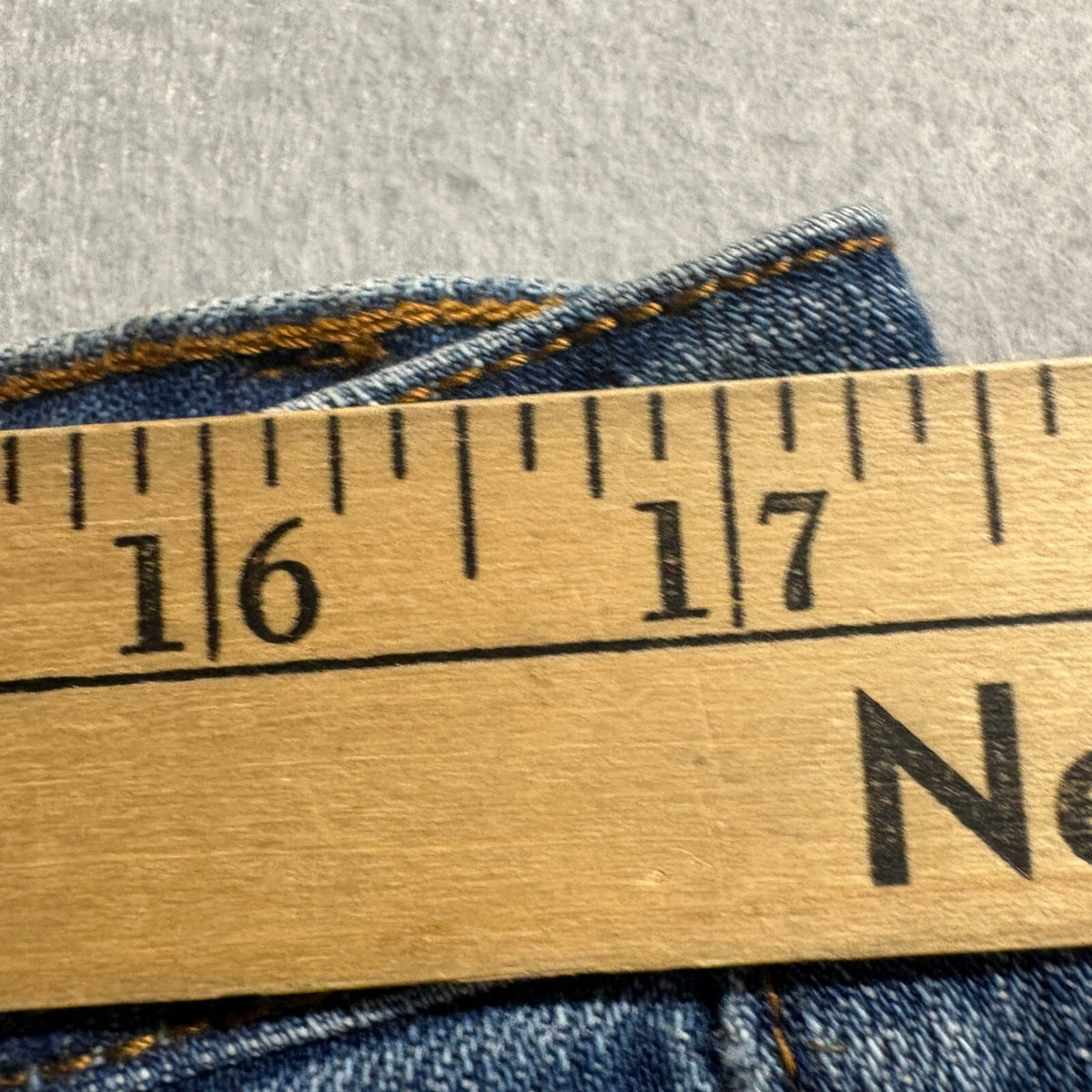 Aliana Jeans Los Angeles Distressed Ripped Skinny Jeans Womens Size 15 Medium