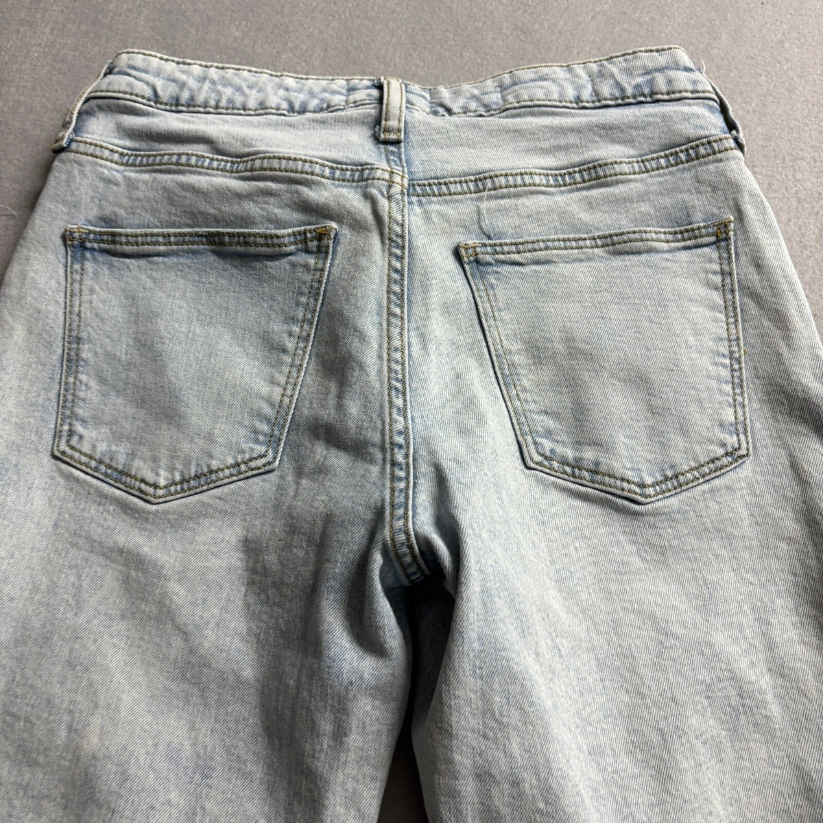 Universal Thread High Rise Slim Straight Jeans Womens 4/27R Light Wash Utility