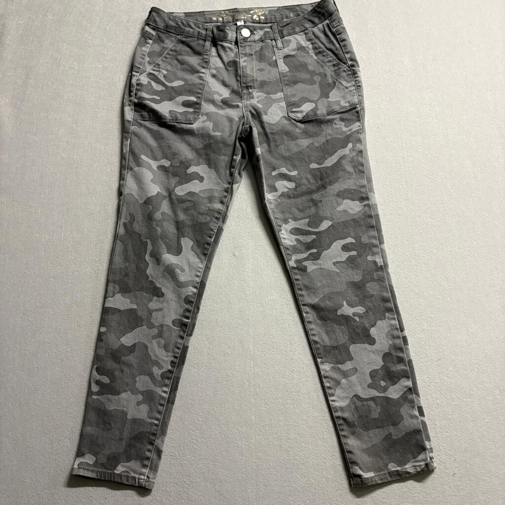 Seven7 Utility Ankle Skinny Jeans Womens 12 Camo Gray Stretch Denim Pants