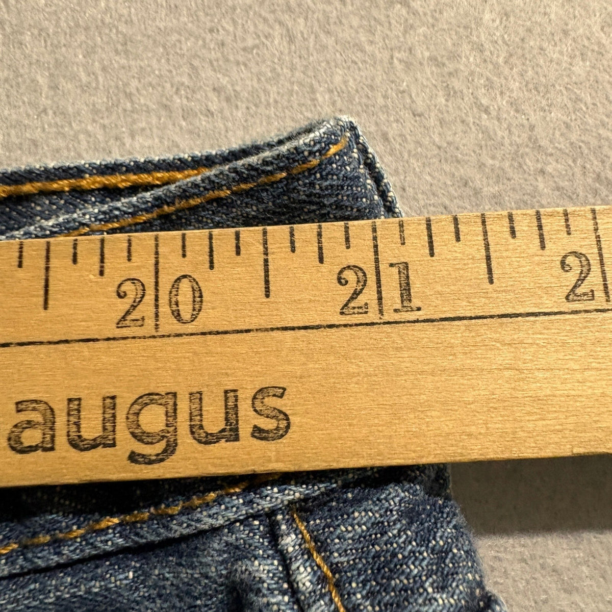 Levis 559 Relaxed Straight Jeans Mens W42 L38 Medium Wash Blue Denim Pants