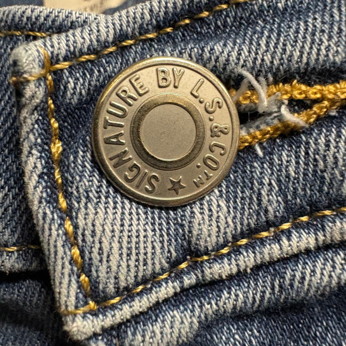 Signature by Levi Strauss Women Size 16 High Rise Super Skinny Distressed Jeans