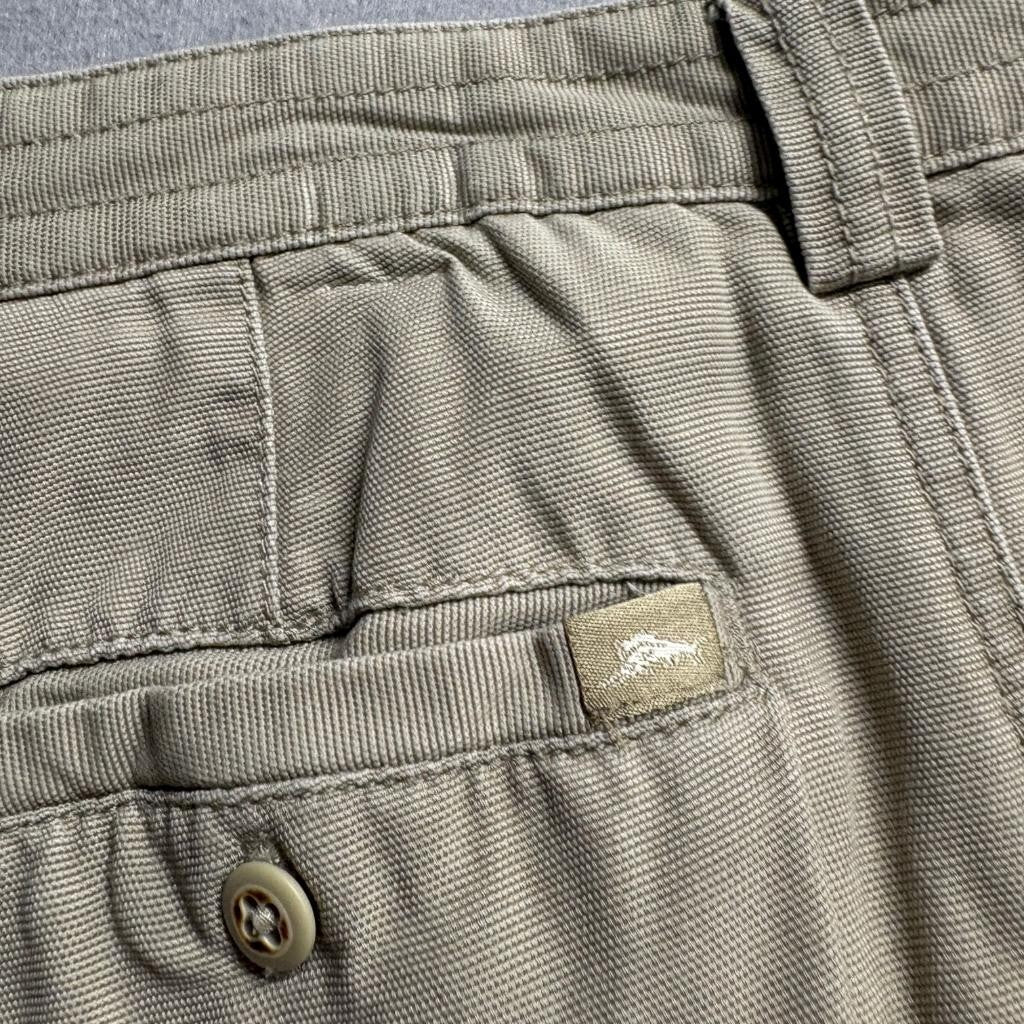Tommy Bahama Relax Cargo Shorts Mens 36 Beige Khaki Tencel Cotton Blend