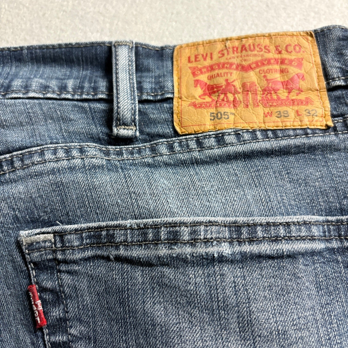 Levi's 505 Regular Fit Jeans Mens 38x32 Dark Wash Blue Stretch Denim Pants