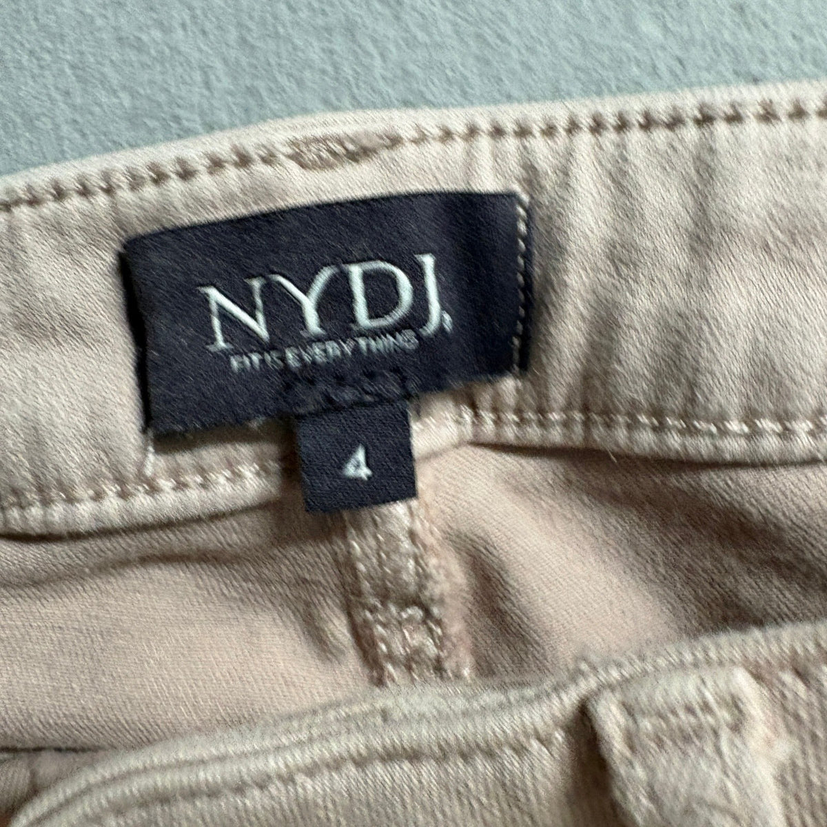 NYDJ Sheri Slim Jeans Womens Size 4 Beige Pink Stretch Front Seam Denim