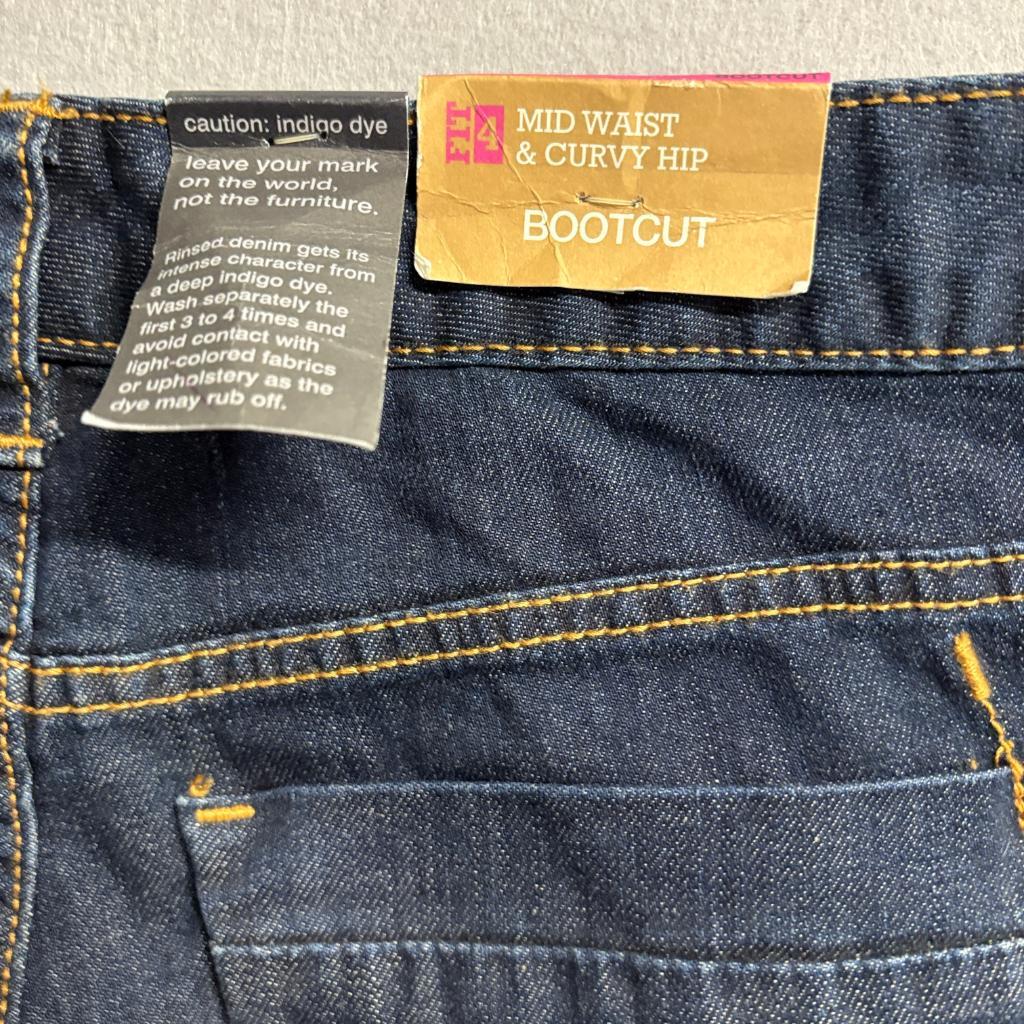 Mossimo Curvy Fit Bootcut Jeans Womens 12S Blue Denim Mid Rise Stretch NWT