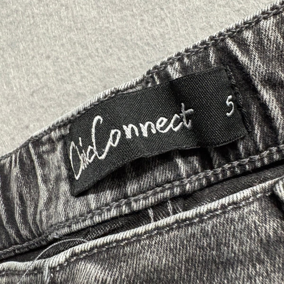 Chic Connect Girls Gray Acid Wash Cargo Jeans Size 5 Stretch Denim Utility Pants