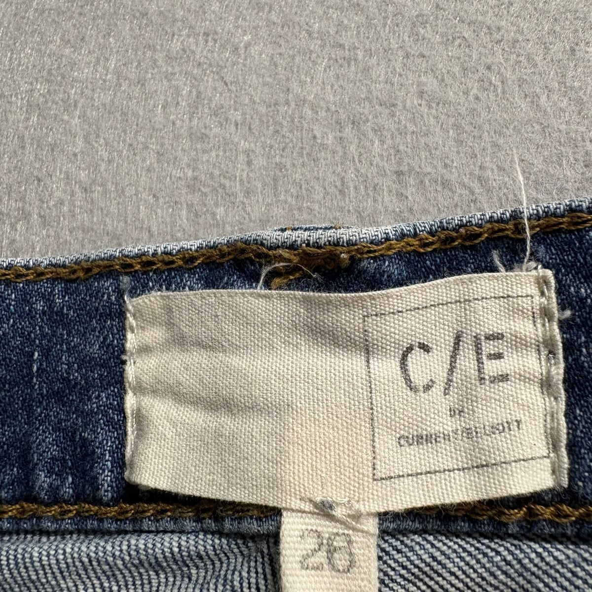 Current Elliott Women's Jeans Size 26 Blue Denim Straight Leg Mid Rise Stretch