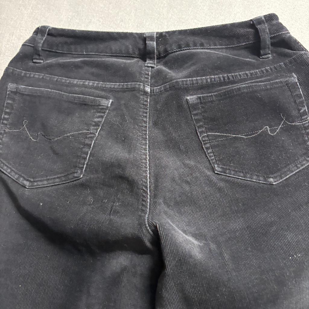 St. John's Bay Corduroy Pants Womens 8 Black Stretch Bootcut Mid Rise Cotton