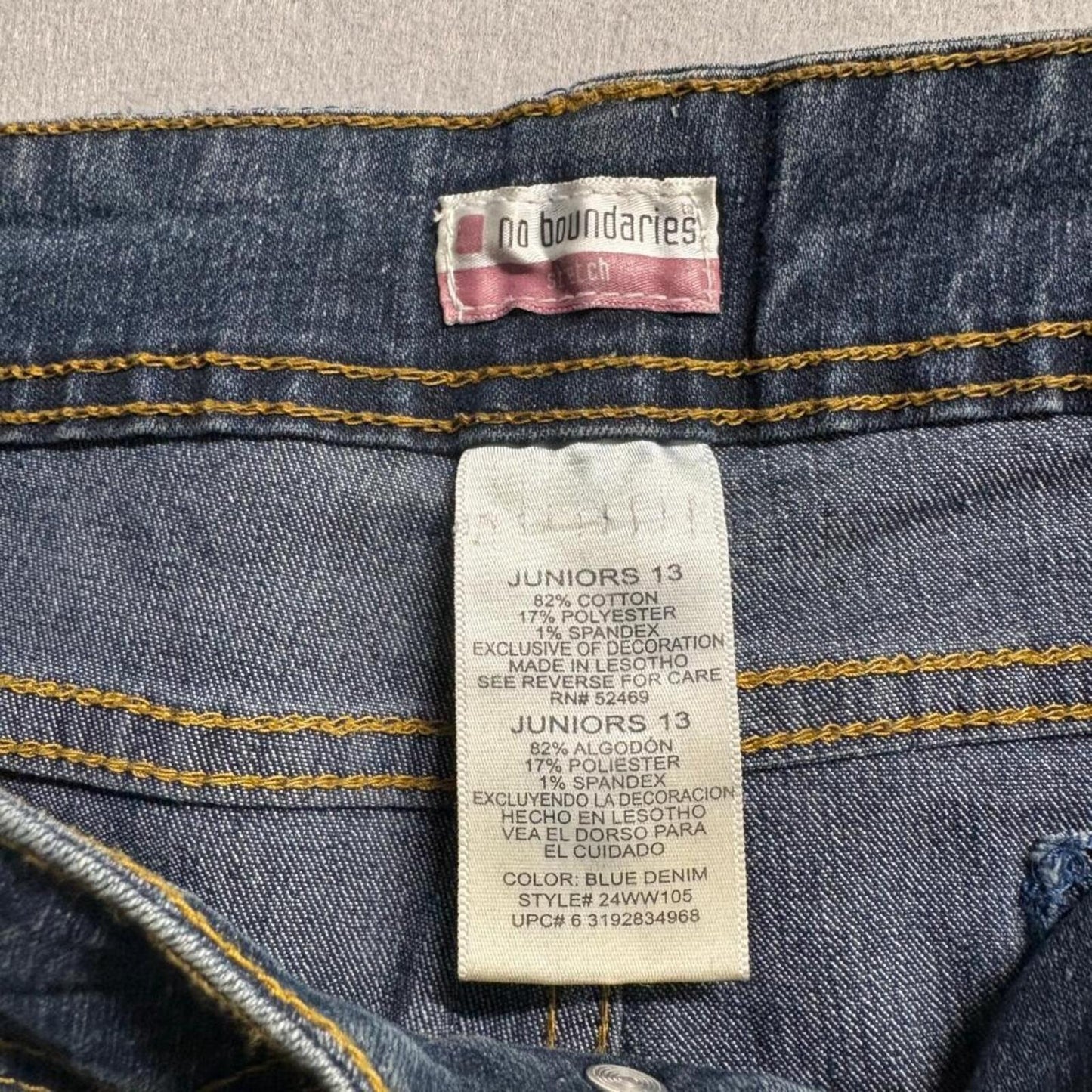 No Boundaries Juniors 13 Crop Jeans Blue Denim Stretch Capris Flap Pocket Y2K