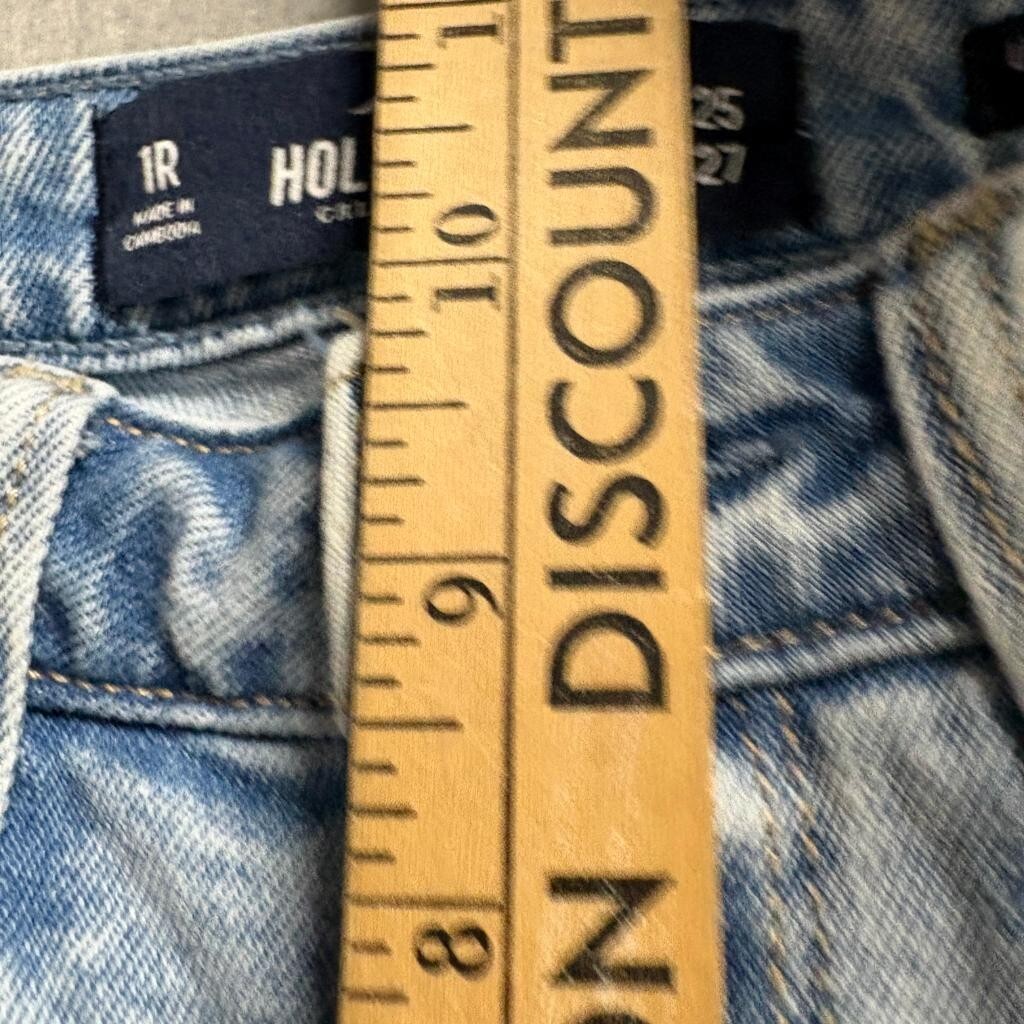 Hollister Ultra High Rise Mom Jeans Womens 1R W25 L27 Light Wash Denim Stretch