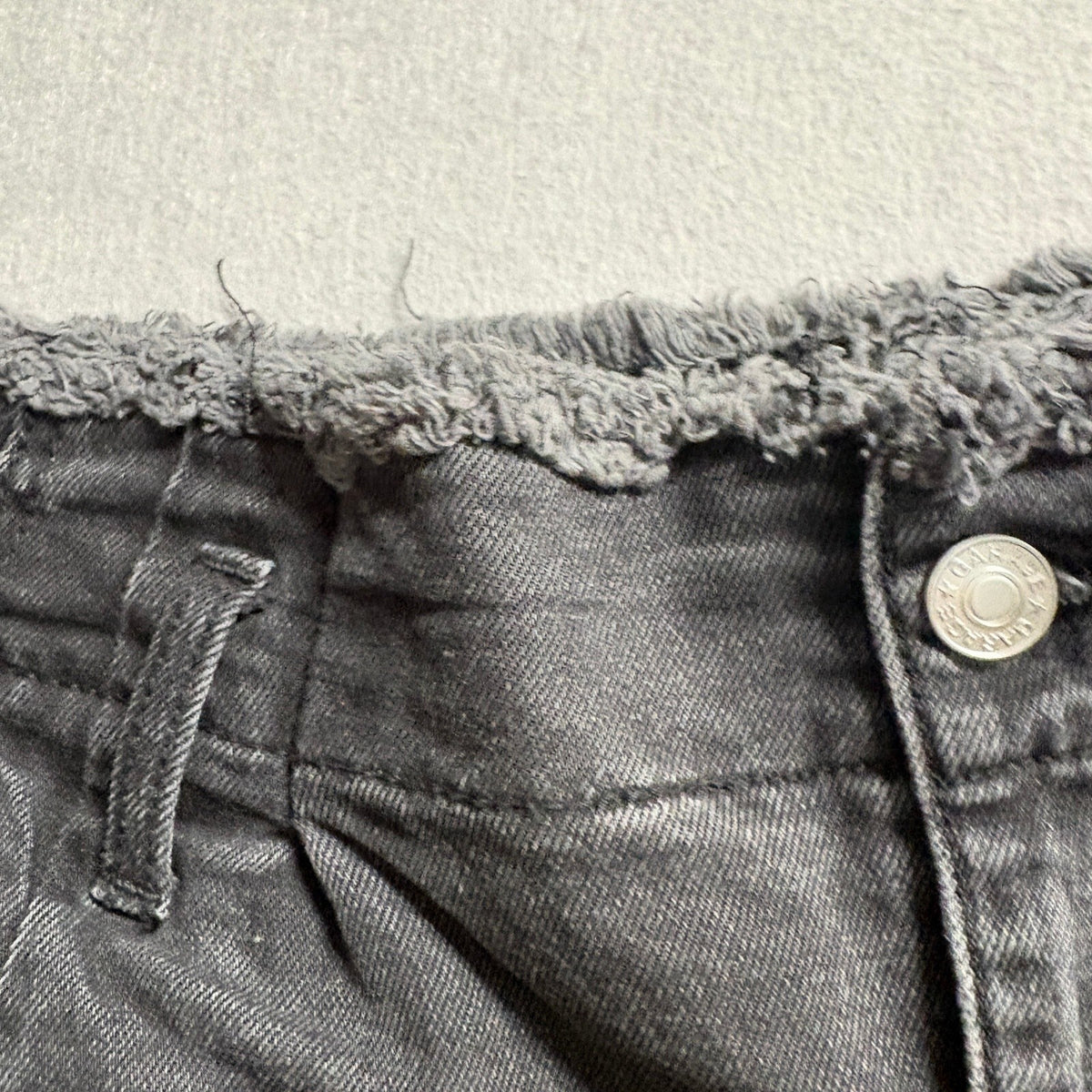 Garage Fray Waist Mom Jeans Womens Size 7 Black High Rise Tapered Denim