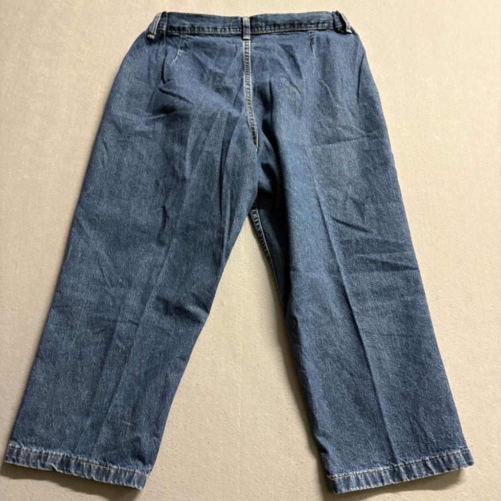 Wrangler Vintage Womens Jeans Size 12 Blue Denim High Rise Crop Straight Leg