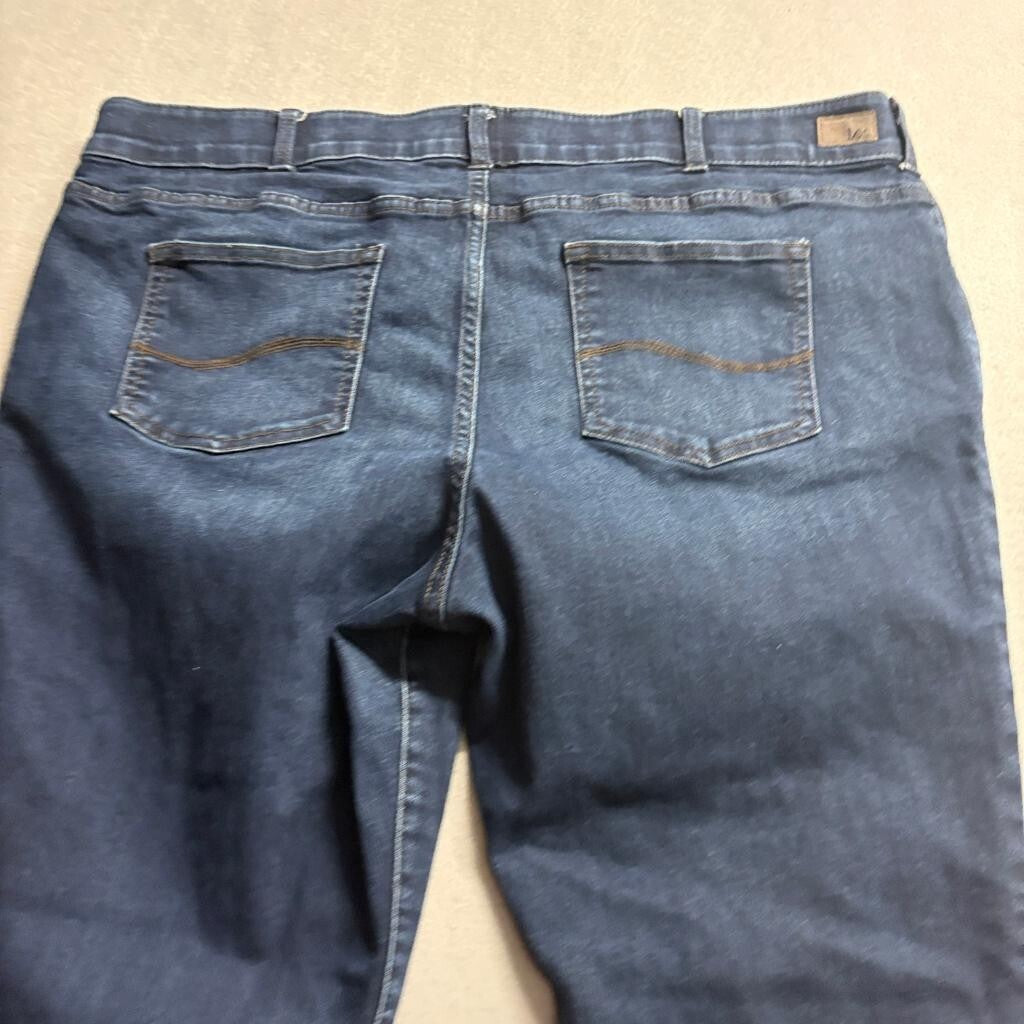 Lee Flex Motion Regular Fit Straight Leg Jeans Womens 22W Petite Blue Denim Mid