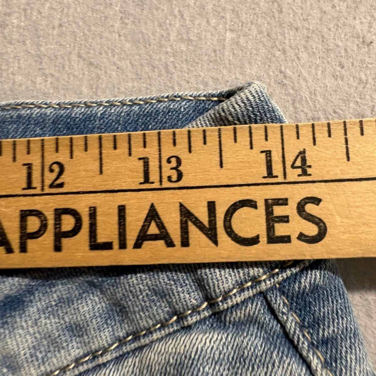 Democracy Womens High Rise Cropped Denim Jeans Size 2 Light Wash Stretch Raw Hem