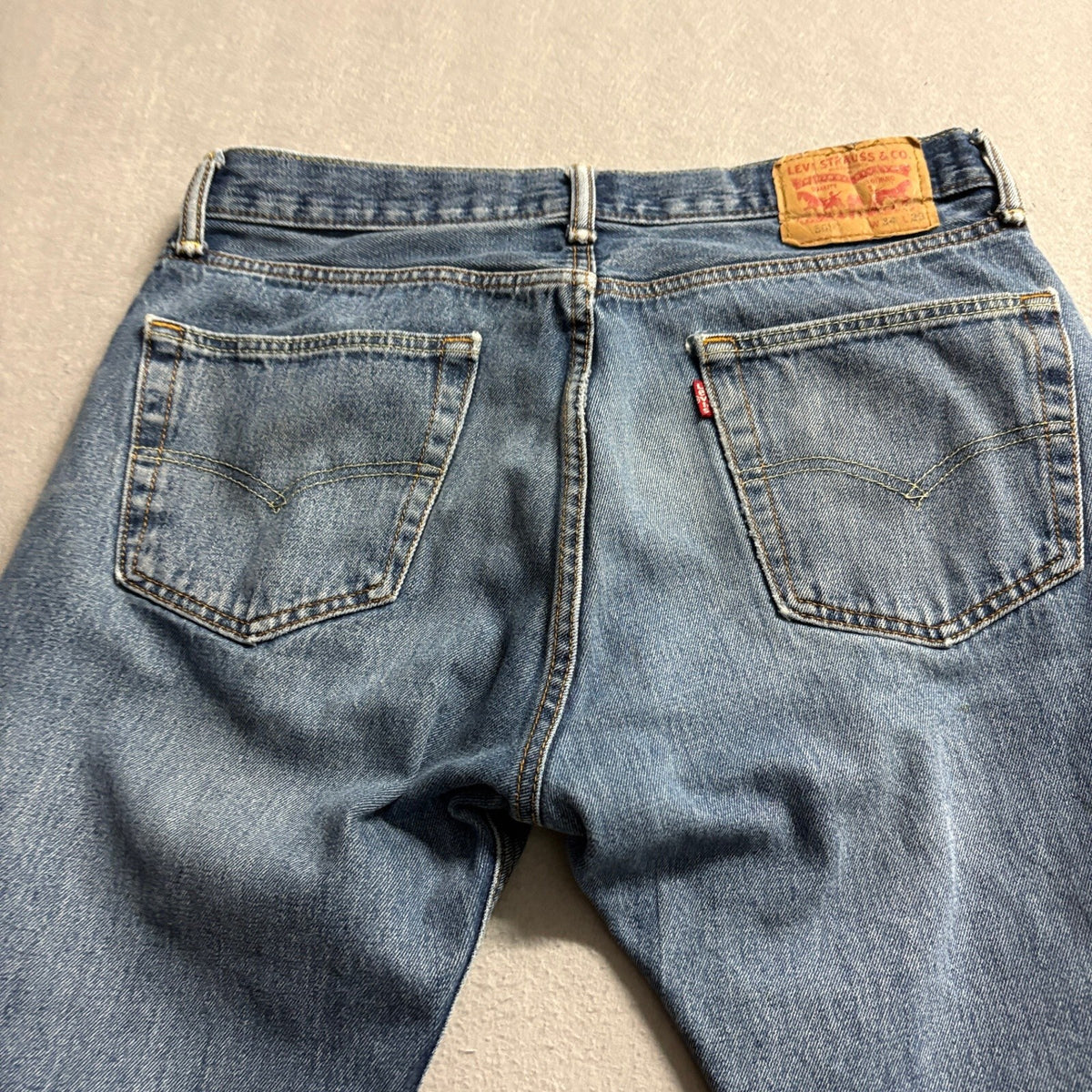 Levi's 505 Regular Fit Jeans Mens 34x29 Medium Wash Blue Denim Straight Leg