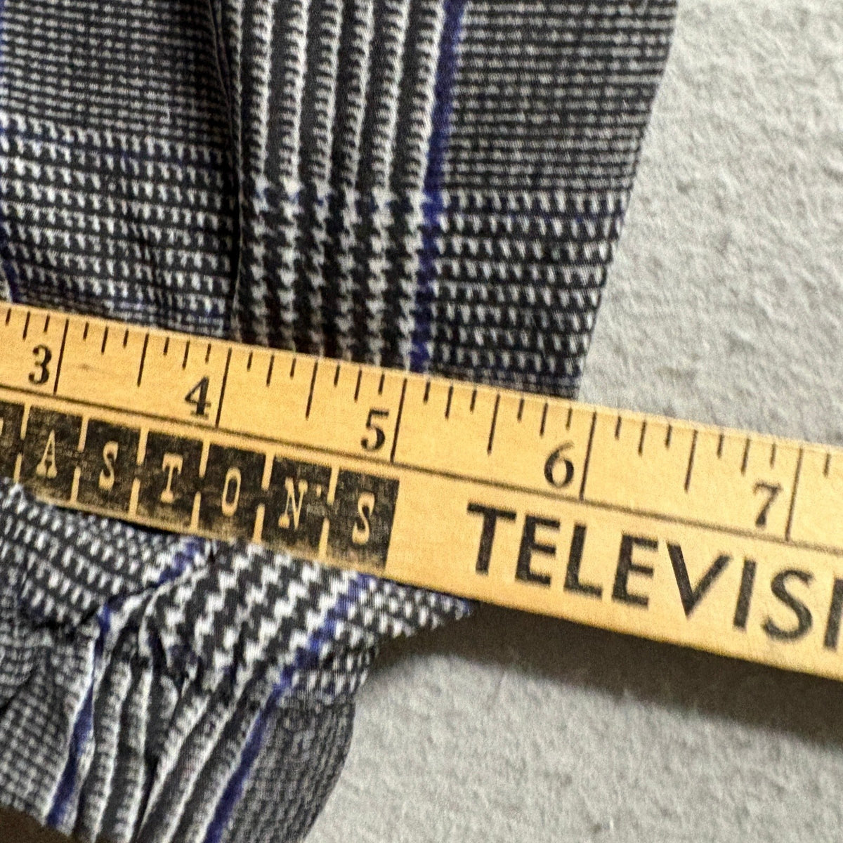 American Eagle Mens Jogger Pants Small S Gray Plaid Nylon Mesh Lined Track Pants