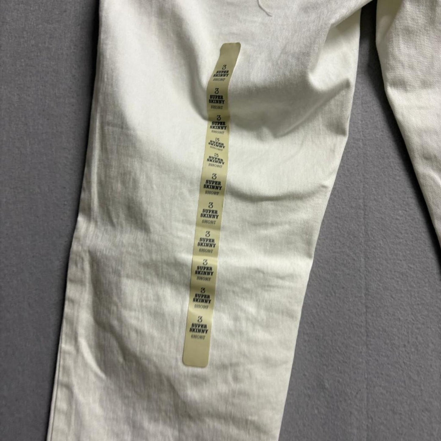 American Rag Cie Womens Super Skinny Jeans Size 3-S White Denim Stretch NWT