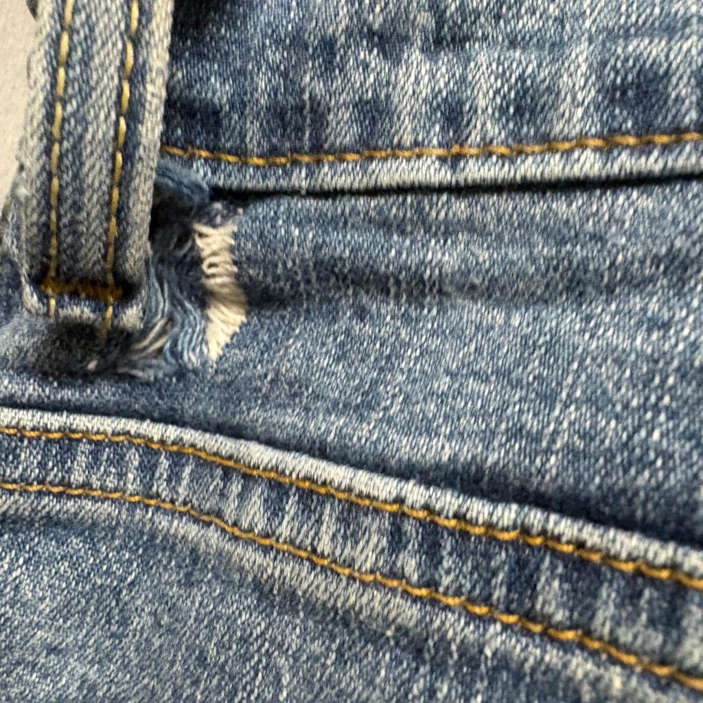 Levi's 550 Relaxed Bootcut Jeans Womens 10M Blue Denim Stretch Medium Wash