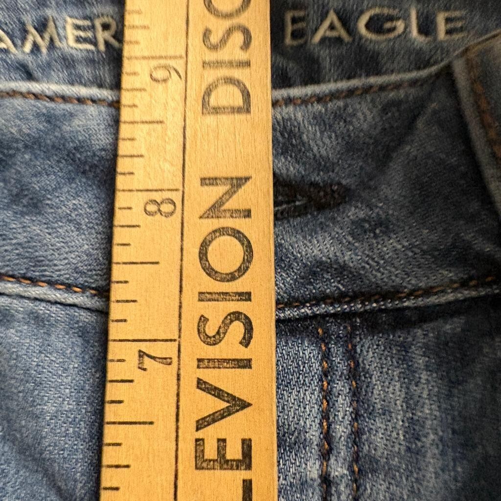 American Eagle Jeans Womens 4 Short Blue Denim Straight Leg Mid Rise Stretch