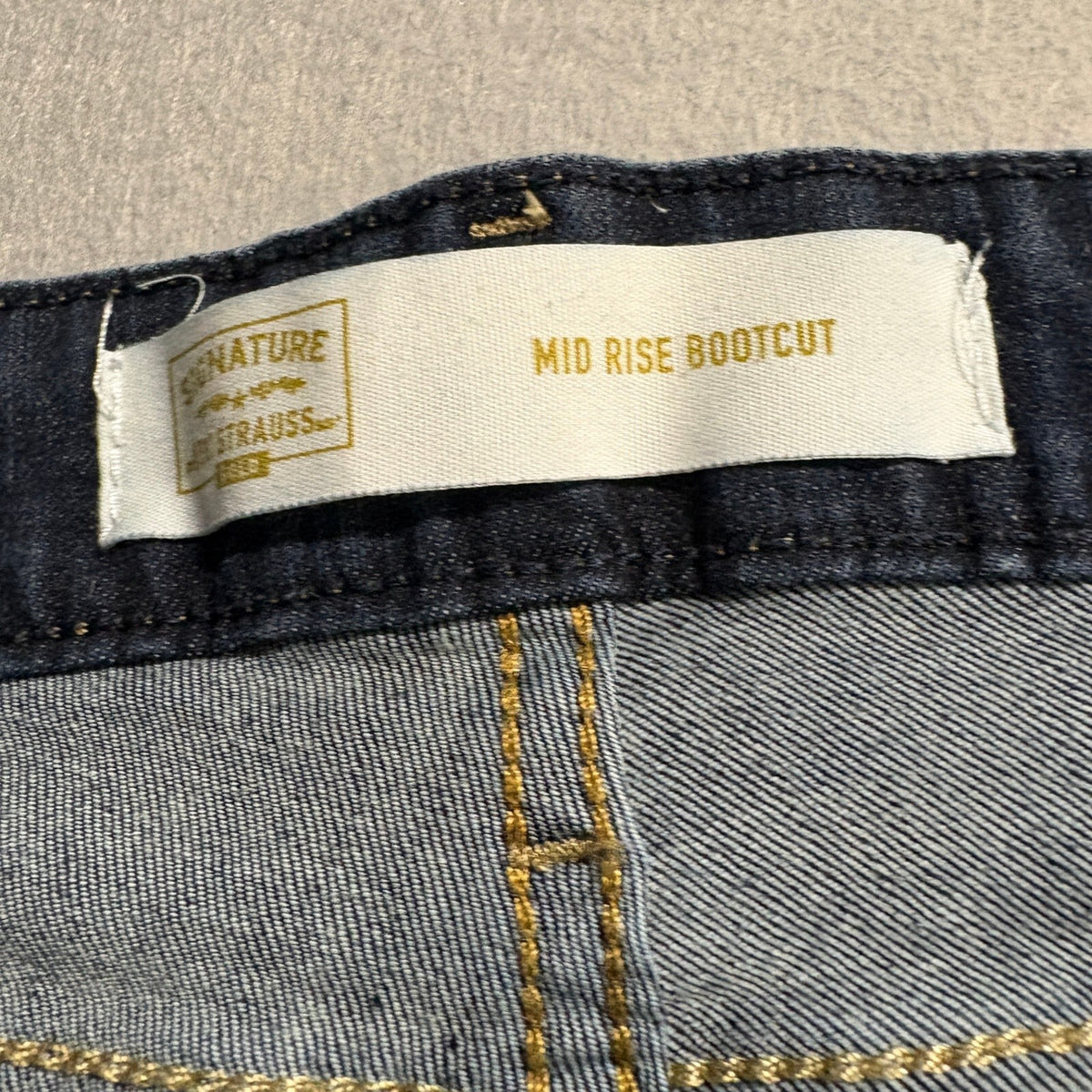 Signature by Levi Strauss Gold Label Women Mid Rise Bootcut Jeans Size 20M Dark