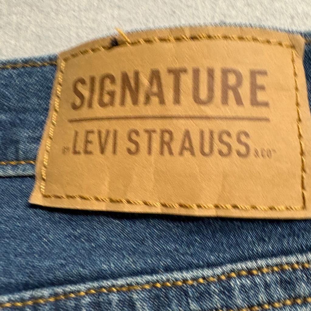 Signature by Levi Strauss Co Mens Slim Fit Jeans 34x30 Medium Wash Stretch Blue
