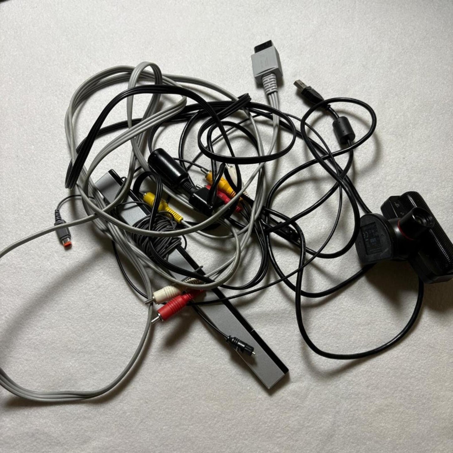 Nintendo Wii Sensor Bar PlayStation Eye Camera AV Cable Optical Audio Cable Lot