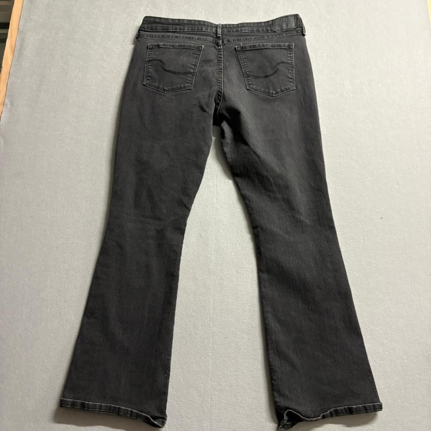 Signature by Levi Strauss Women's Size 12M W31 L32 Mid Rise Bootcut Jeans Black