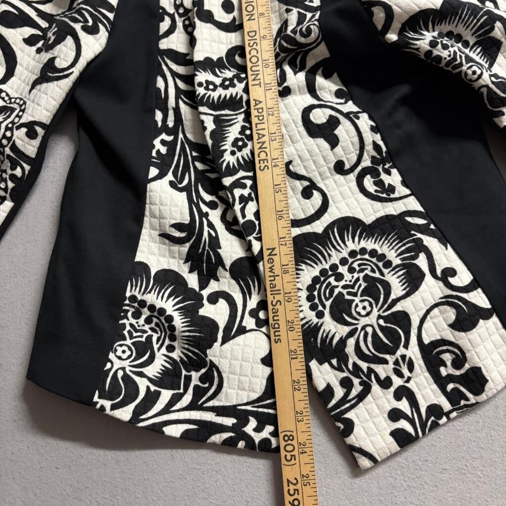 Chico's Quilted Jacket Womens Size 0 XS Black White Floral Polka Dot Open Front