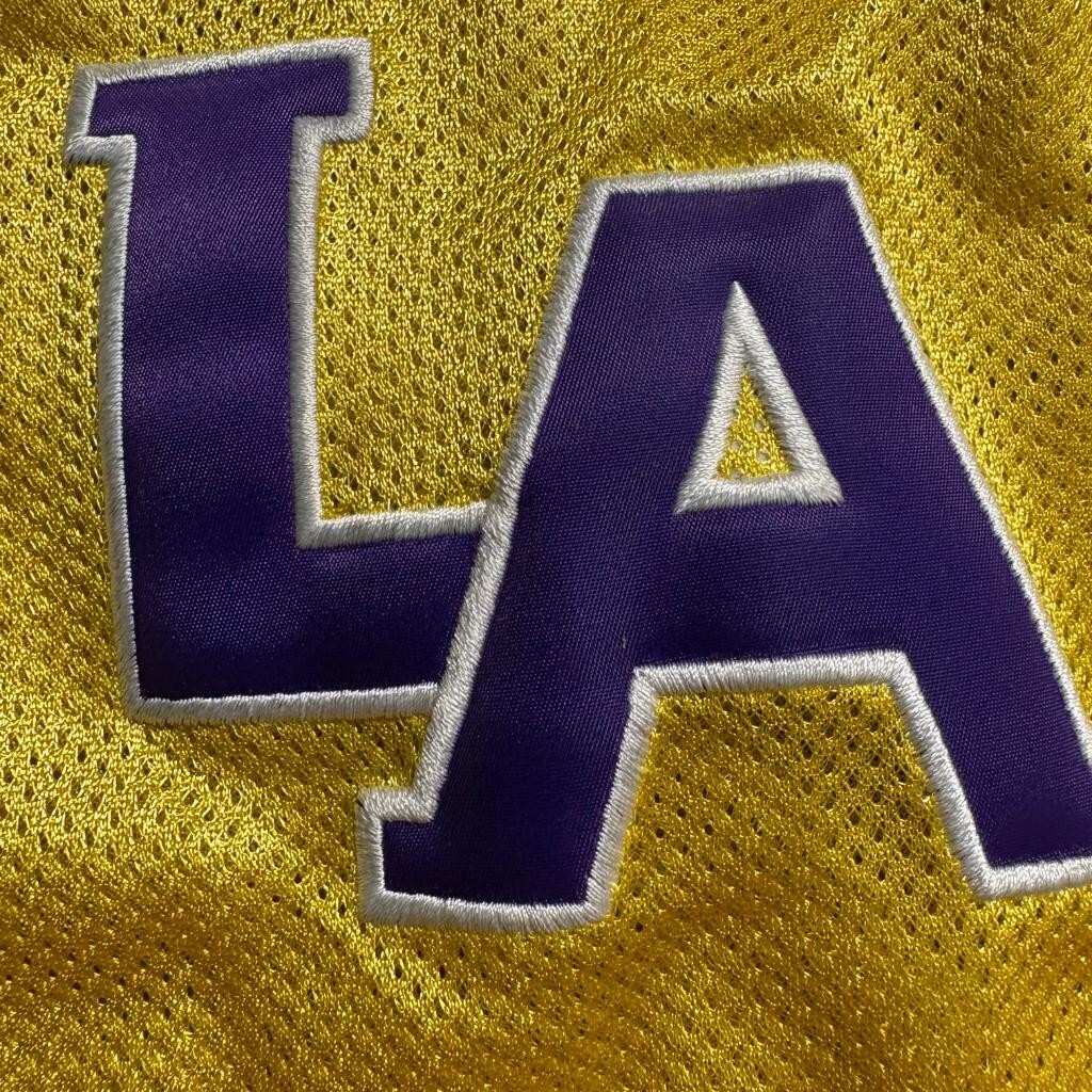 Barcode Future Fashion Pass LA Lakers Jersey and Shorts Set Mens XL Yellow Mesh