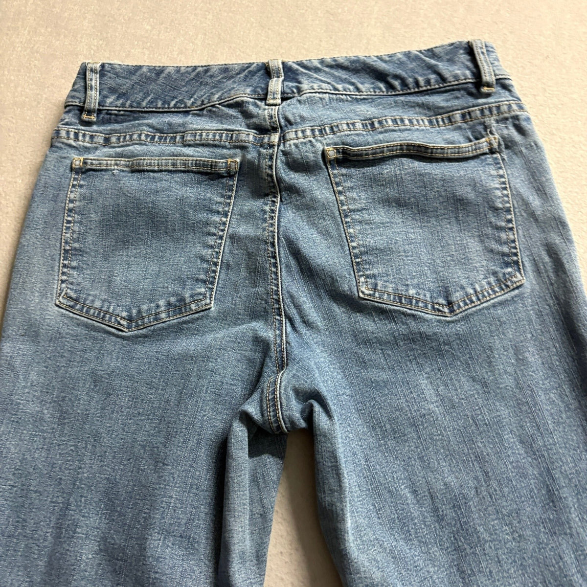 G.H. Bass & Co Women's Bootcut Jeans Size 6 Medium Wash Stretch Denim Blue