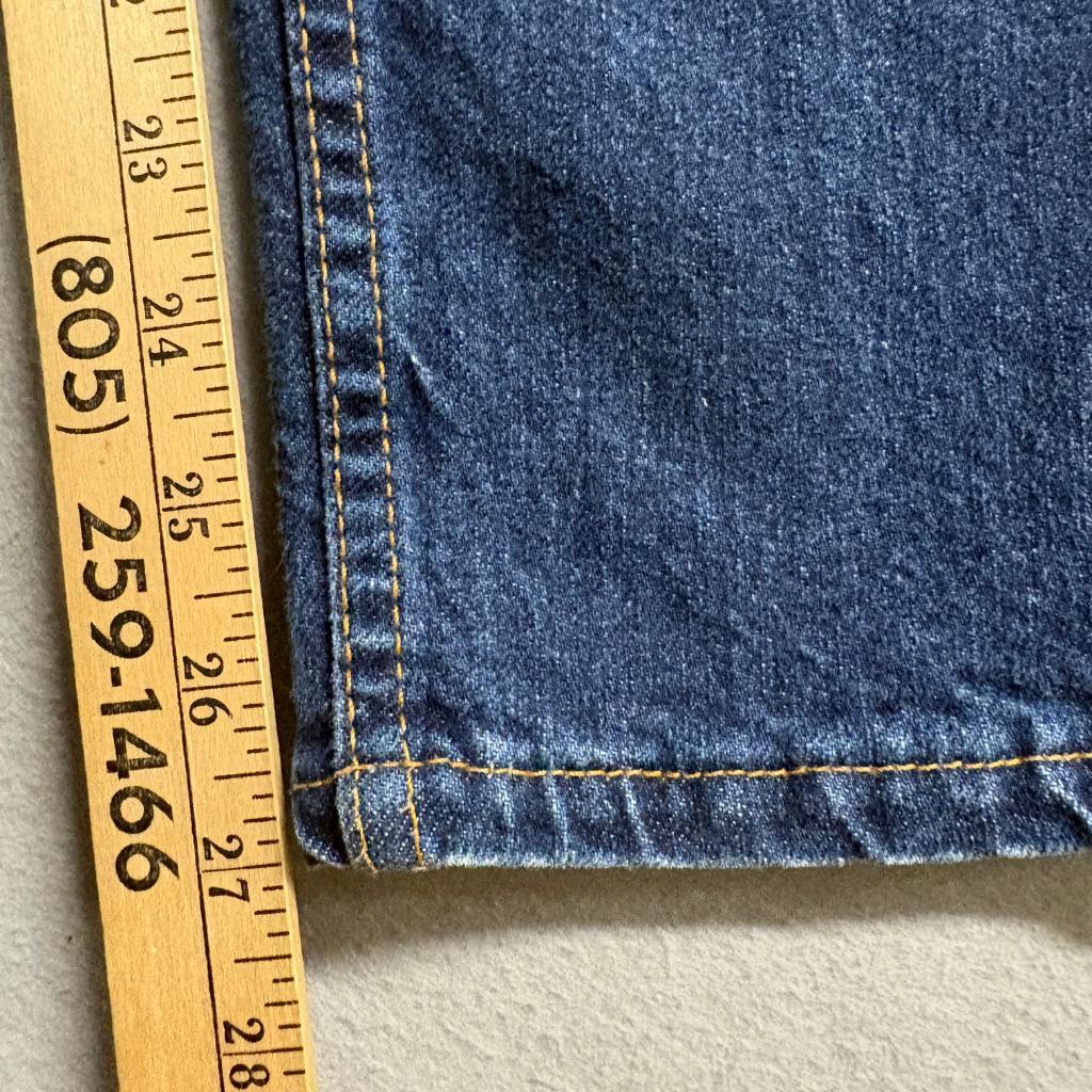 Vintage Levis 550 Womens Jeans Size 6 M Pet Relaxed Fit Tapered Leg Made in USA