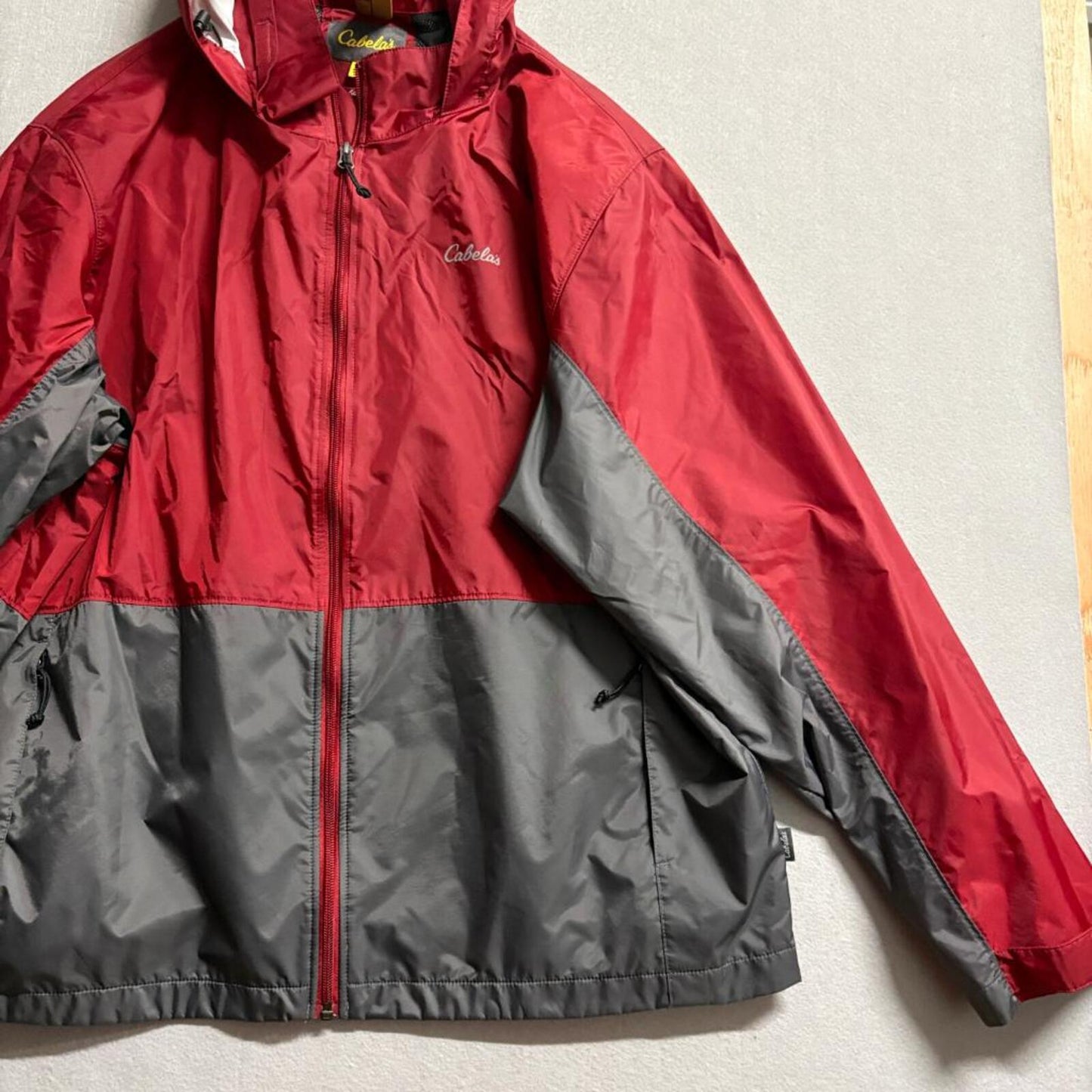 Cabelas 4Most Repel Rain Jacket Mens XL Red Gray Hooded Waterproof Windbreaker