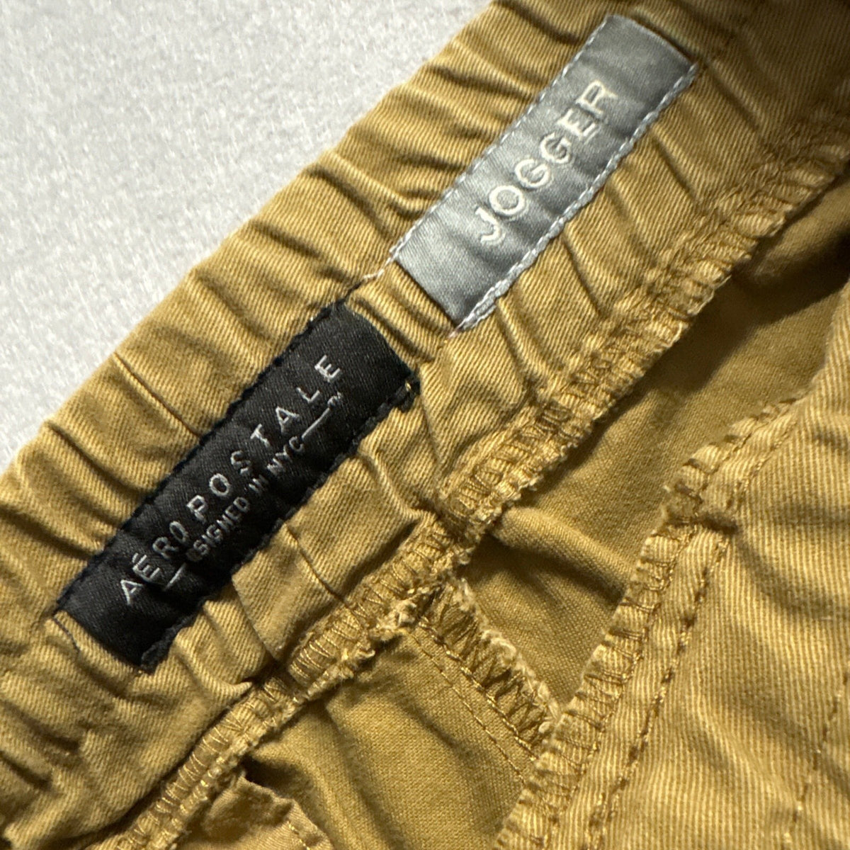 Aeropostale Mens Jogger Pants Large Tan Khaki Cotton Elastic Waist Drawstring