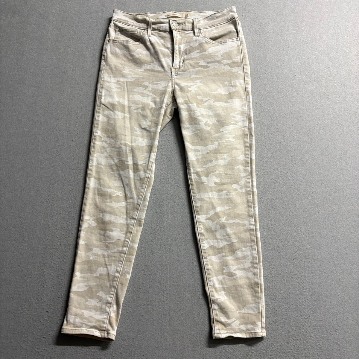 Levi's 720 High Rise Super Skinny Crop Camo Jeans Womens Size 27 Beige Stretch