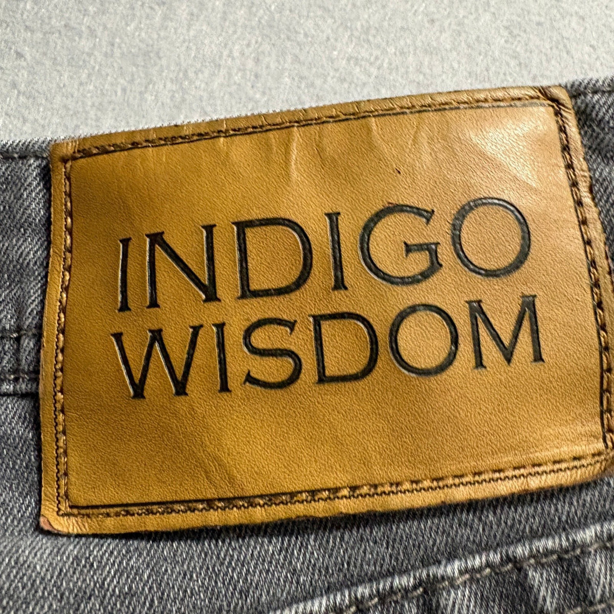 Indigo Wisdom Original Mens Jeans Size 30x30 Gray Slim Straight Stretch Denim