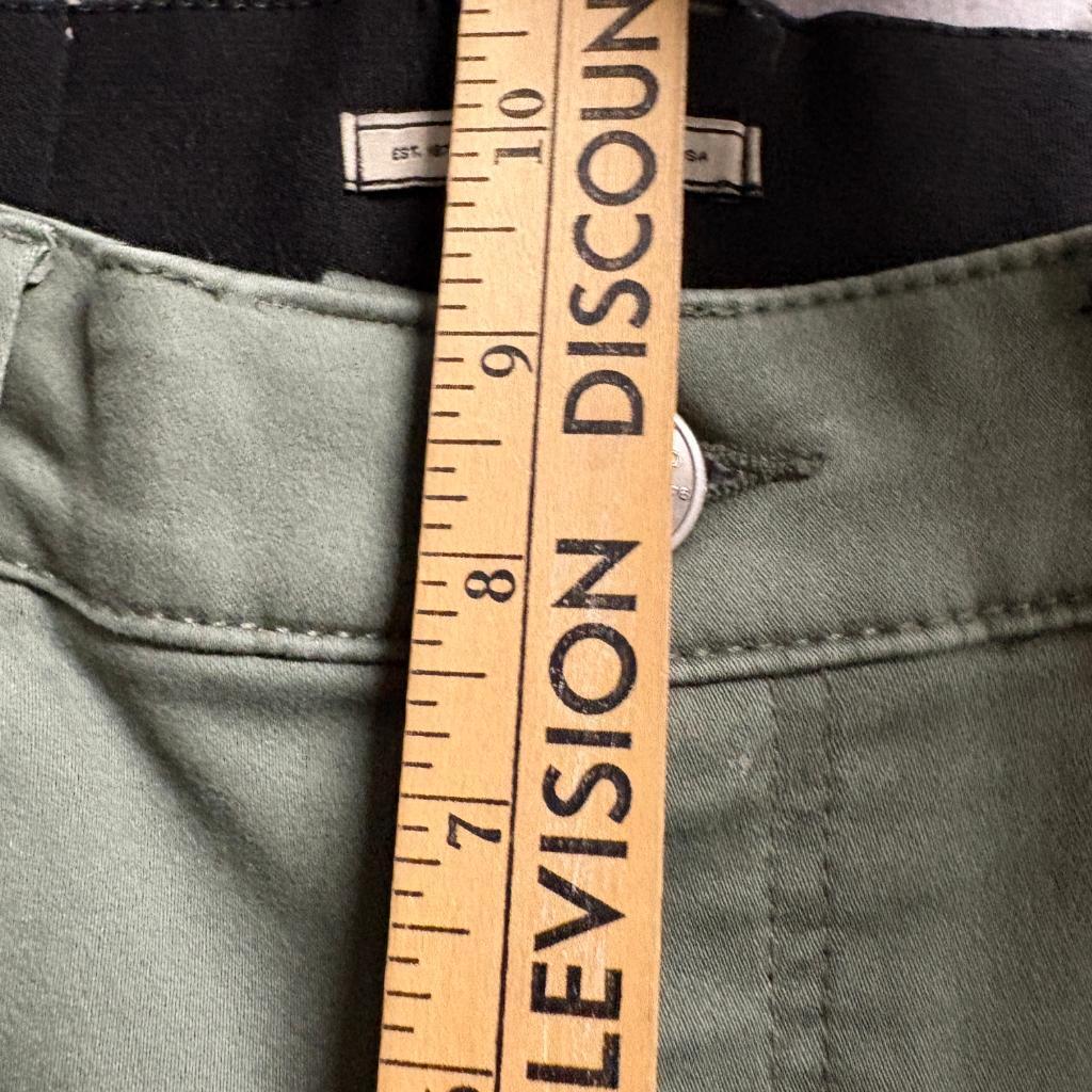 G.H. Bass & Co Women's Size 6 Olive Green Skinny Pants Stretch Casual Ankle