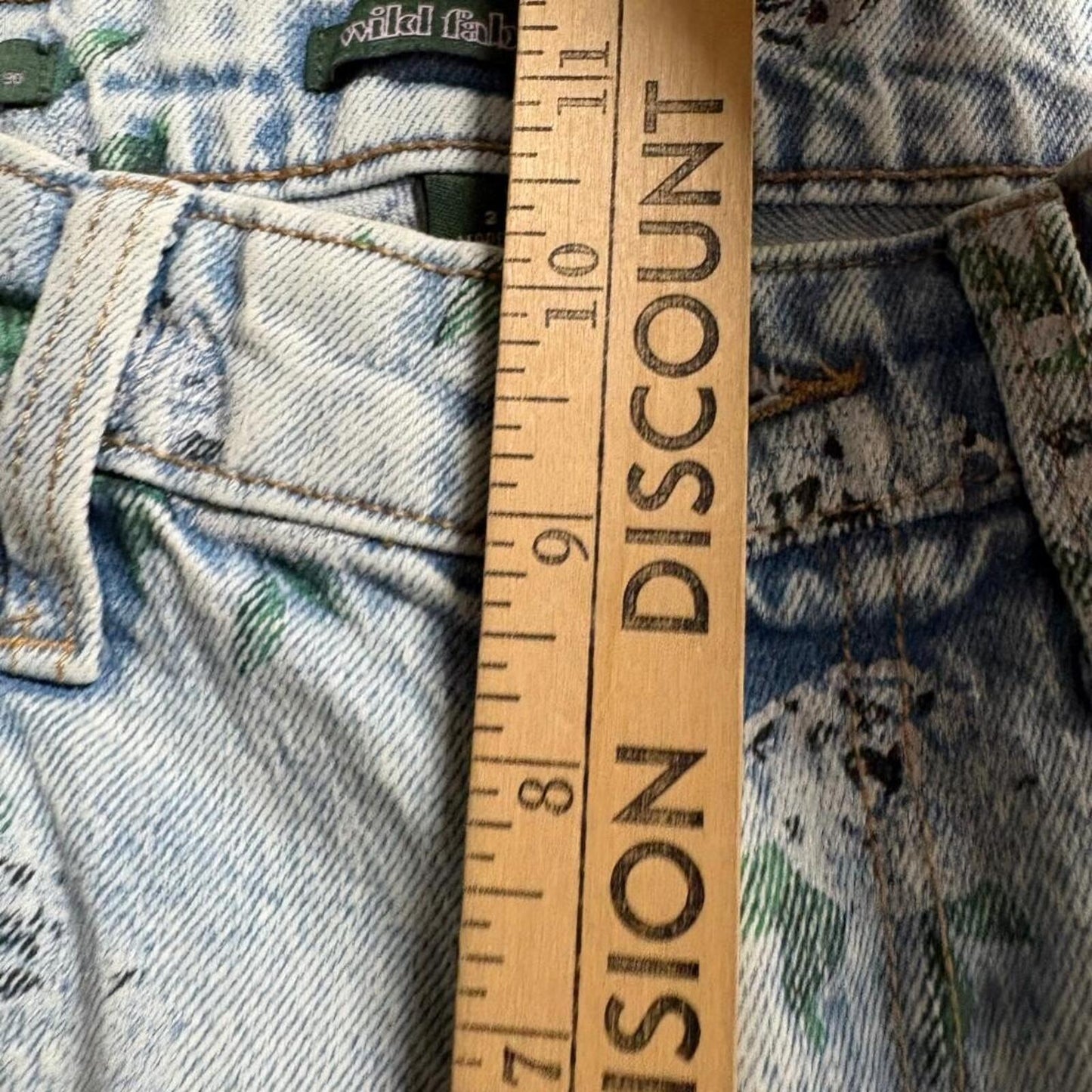 Wild Fable Floral Print Jeans Womens Size 2 Light Wash Denim Straight Leg
