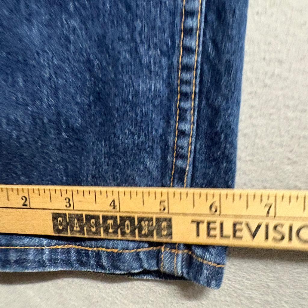 Vintage Levis 550 Womens Jeans Size 6 M Pet Relaxed Fit Tapered Leg Made in USA