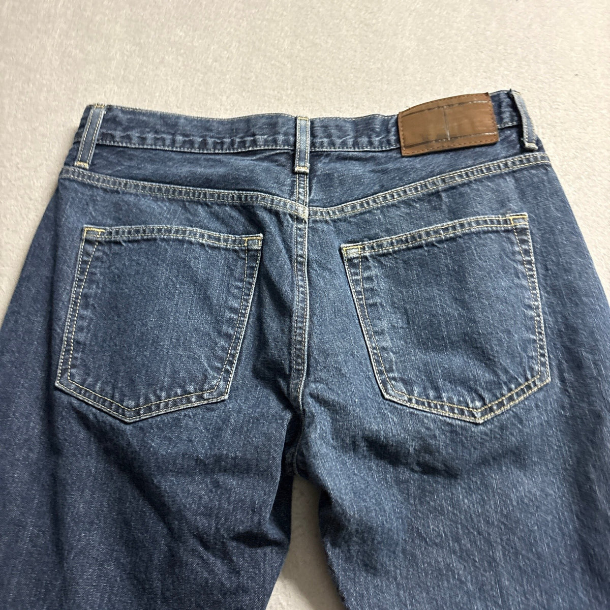 Tommy Hilfiger Mens Jeans Size 30x30 Blue Medium Wash Straight Leg Denim Pants