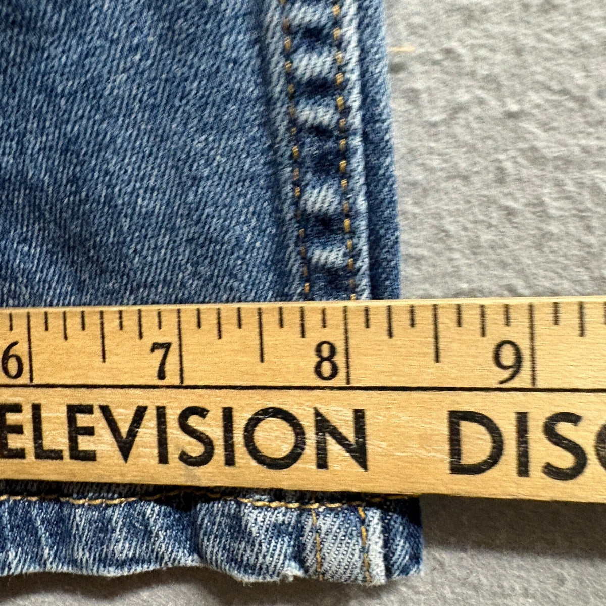 Levi's 505 Regular Fit Jeans Mens 38x34 Blue Denim Medium Wash Straight Leg