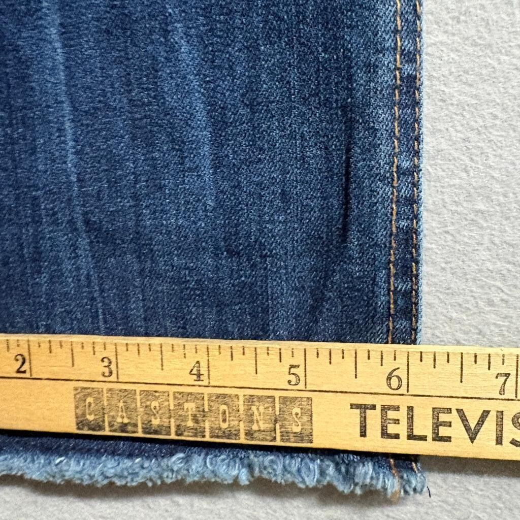 Seven7 Weekend Slim Fit Jeans Womens Size 6 Blue Denim Frayed Hem Stretch